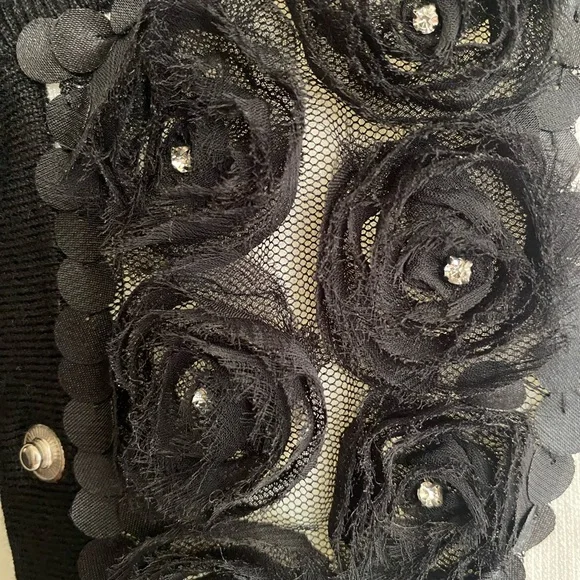 White House Black Market - Picture 2 of 3